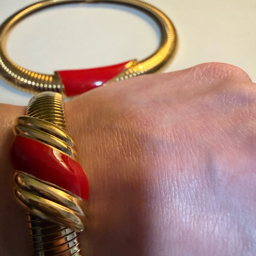 Vintage Gold-Tone Necklace & Bracelet Set with Red Enamel Accents - Picture 6 of 6
